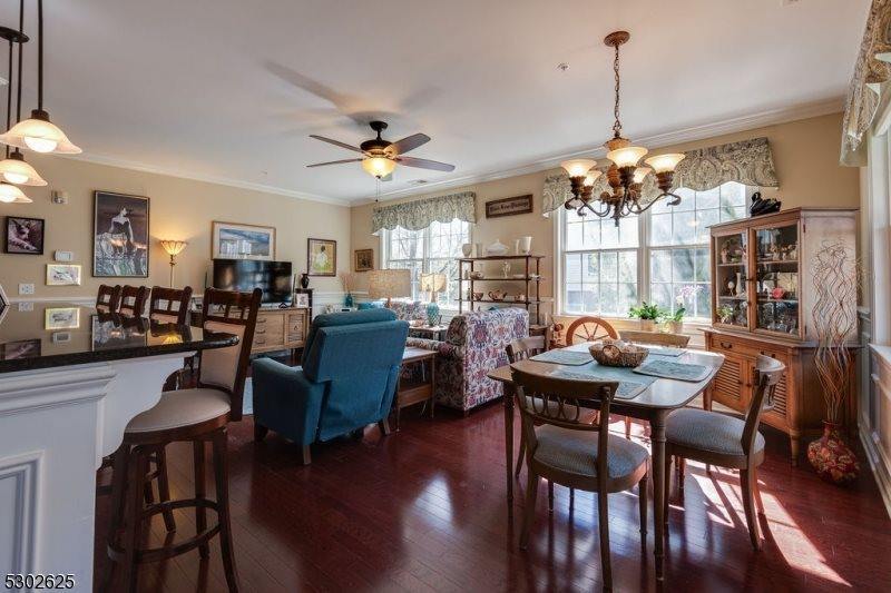 28 Zachary Way, Mount Arlington, NJ 07856