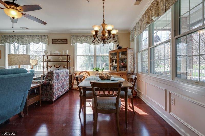 28 Zachary Way, Mount Arlington, NJ 07856