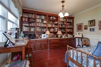 28 Zachary Way, Mount Arlington, NJ 07856