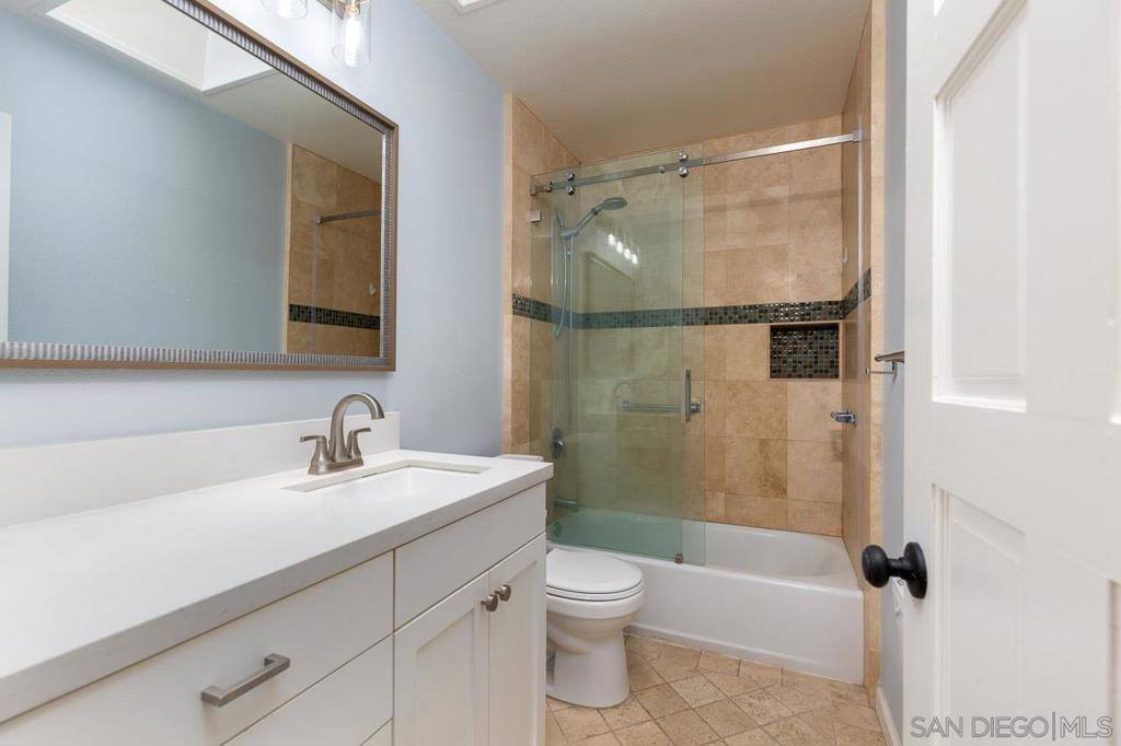 4804 Royal Greens Pl, San Diego, CA 92117