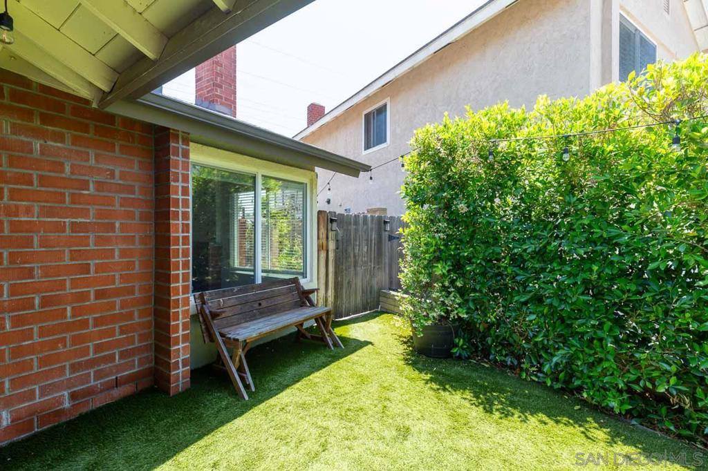 4804 Royal Greens Pl, San Diego, CA 92117