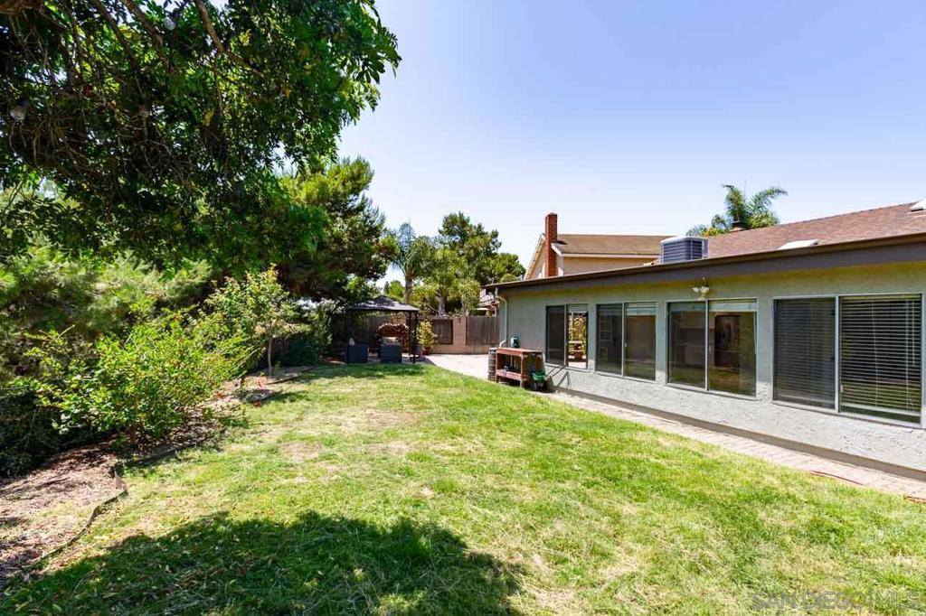 4804 Royal Greens Pl, San Diego, CA 92117