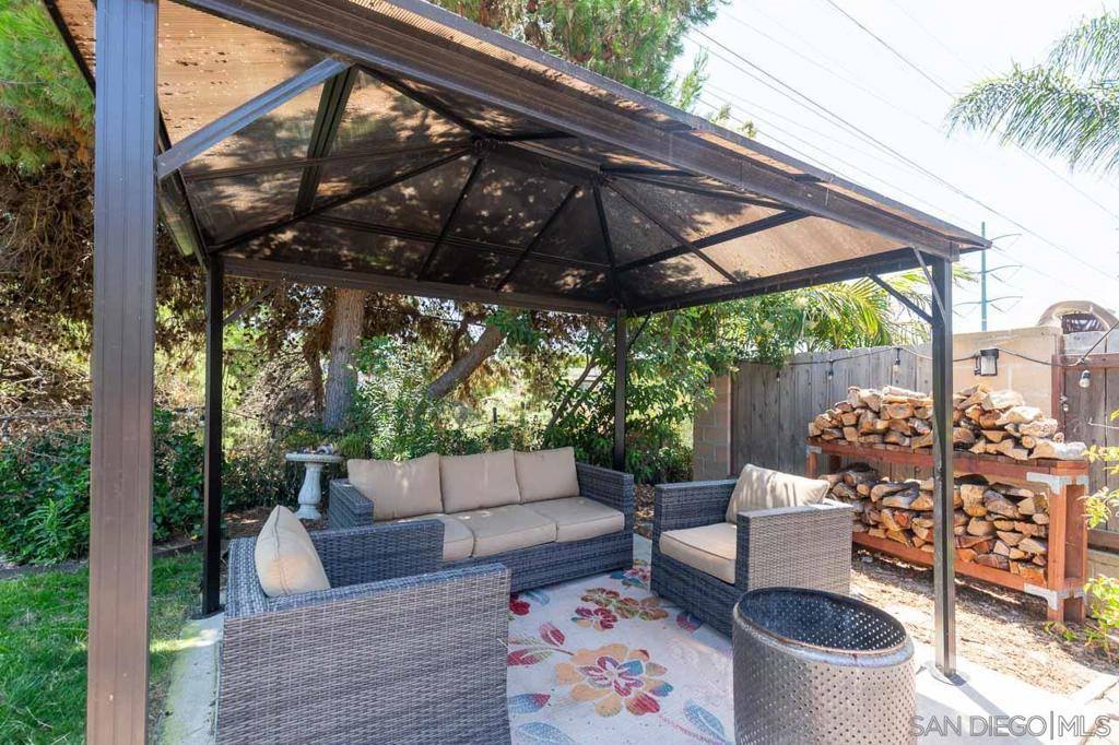 4804 Royal Greens Pl, San Diego, CA 92117