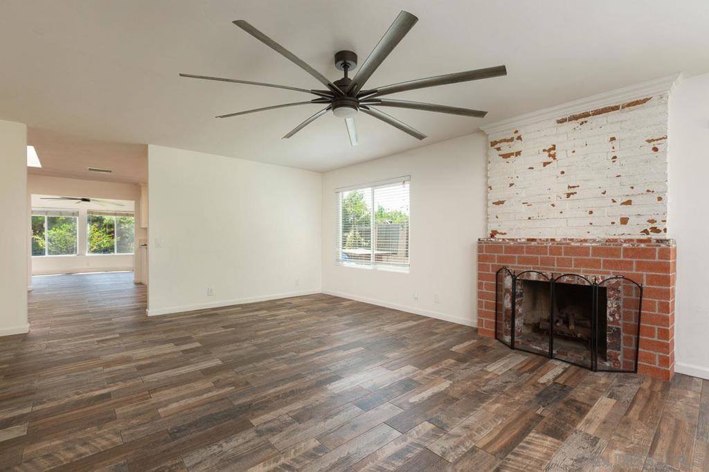 4804 Royal Greens Pl, San Diego, CA 92117