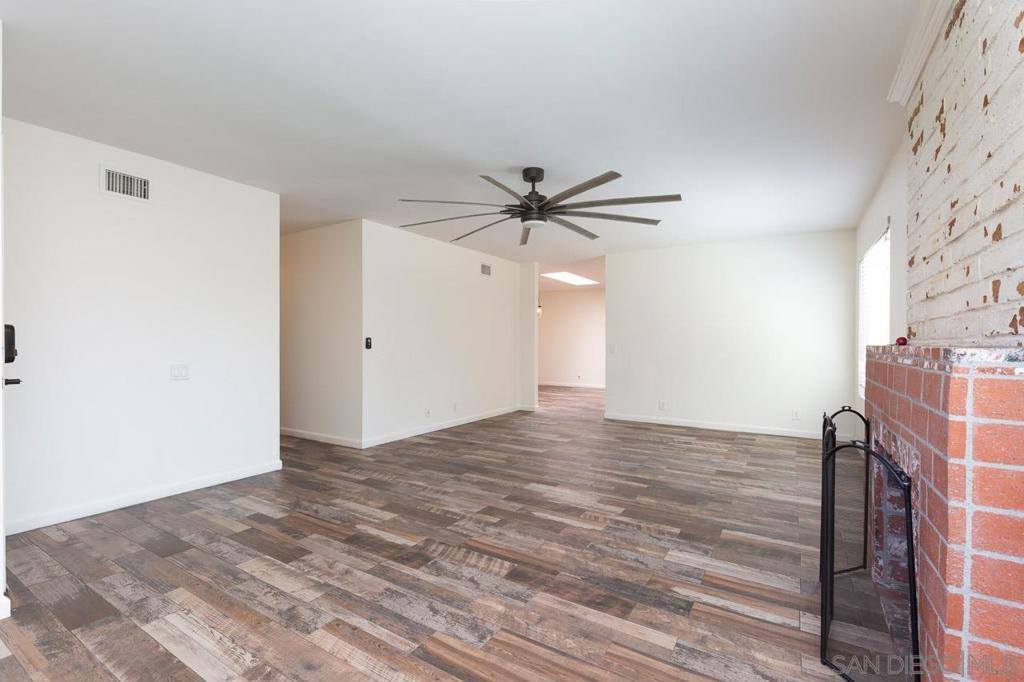 4804 Royal Greens Pl, San Diego, CA 92117