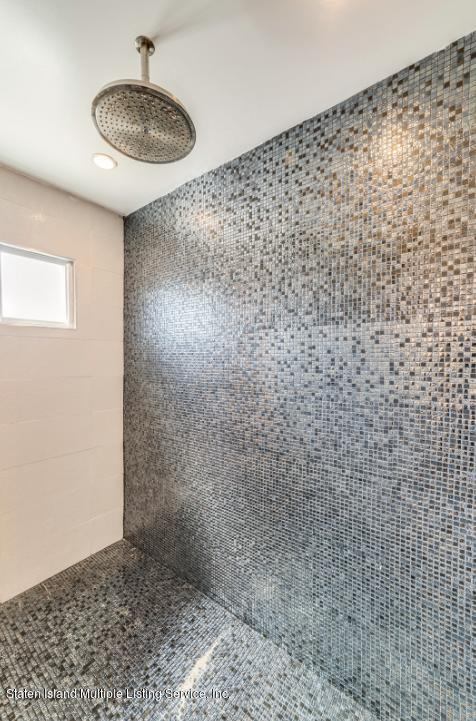 28 Juni Court, Staten Island, NY 10314