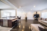 28 Juni Court, Staten Island, NY 10314