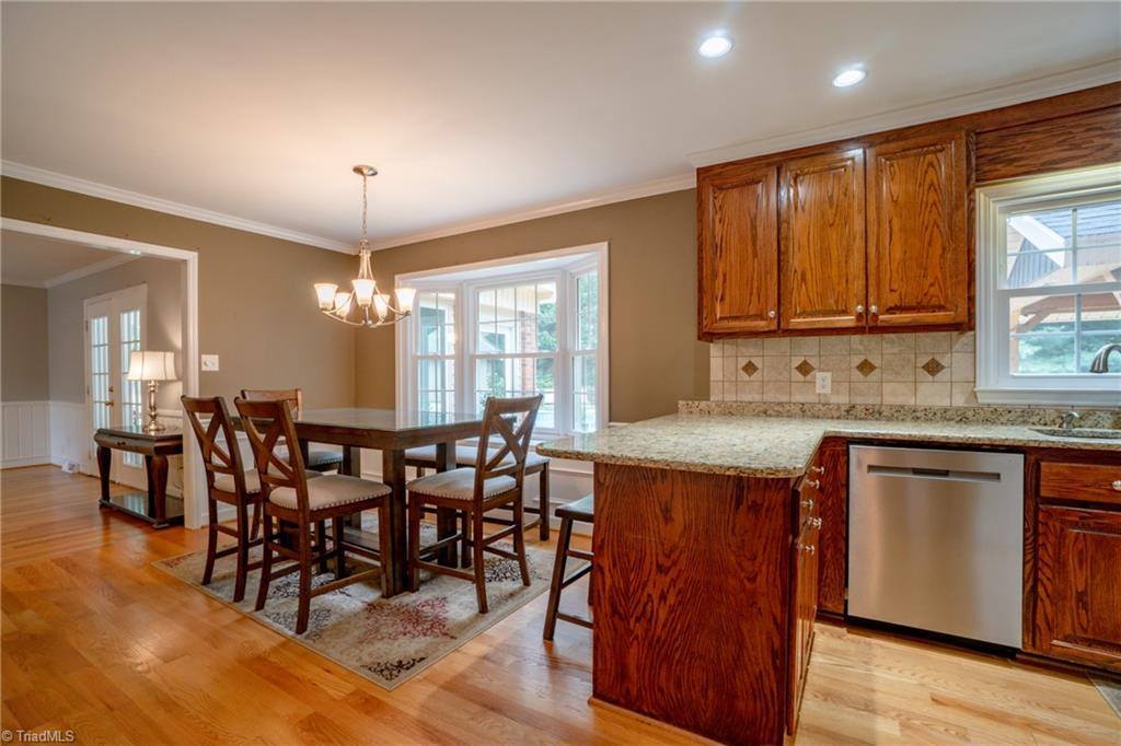 5929 Woodfield Drive, Kernersville, NC 27284