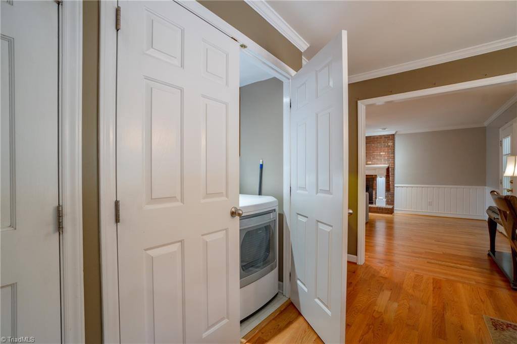 5929 Woodfield Drive, Kernersville, NC 27284