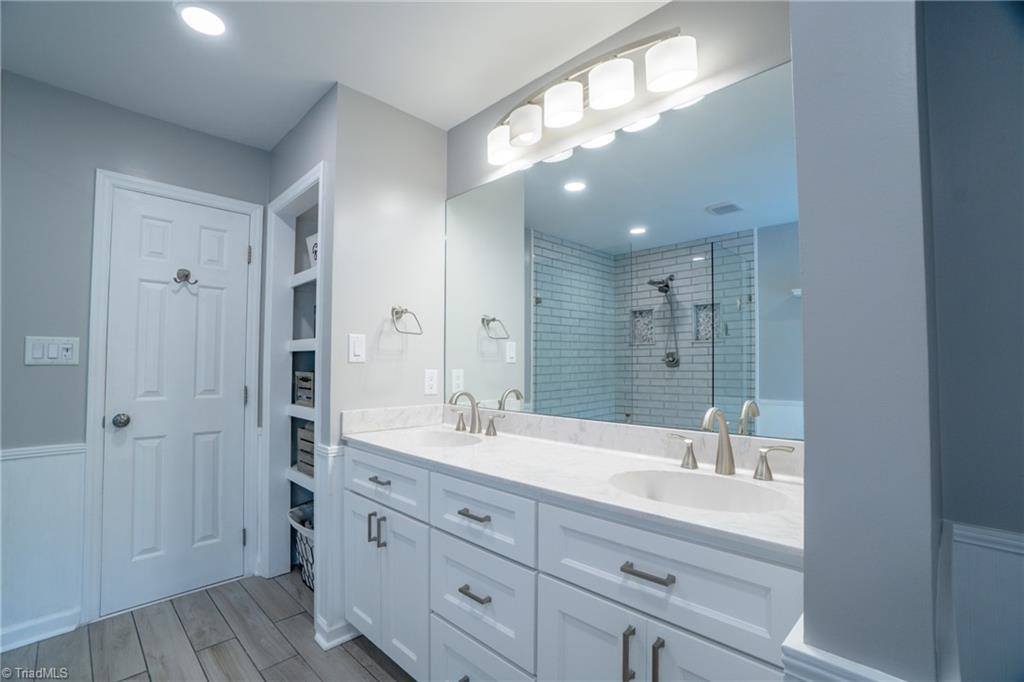 5929 Woodfield Drive, Kernersville, NC 27284