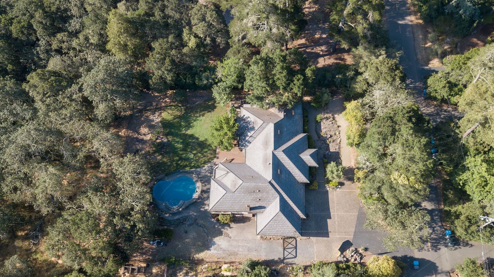 1700 Manzanita Avenue, Santa Rosa, CA 95404