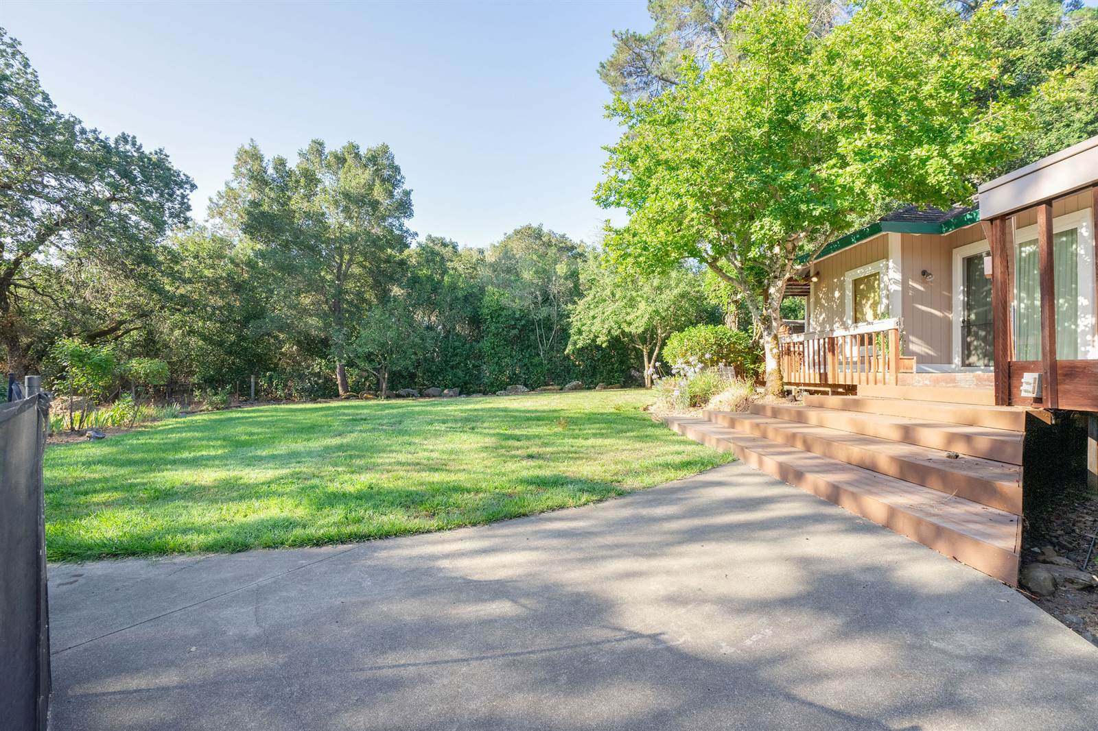 1700 Manzanita Avenue, Santa Rosa, CA 95404