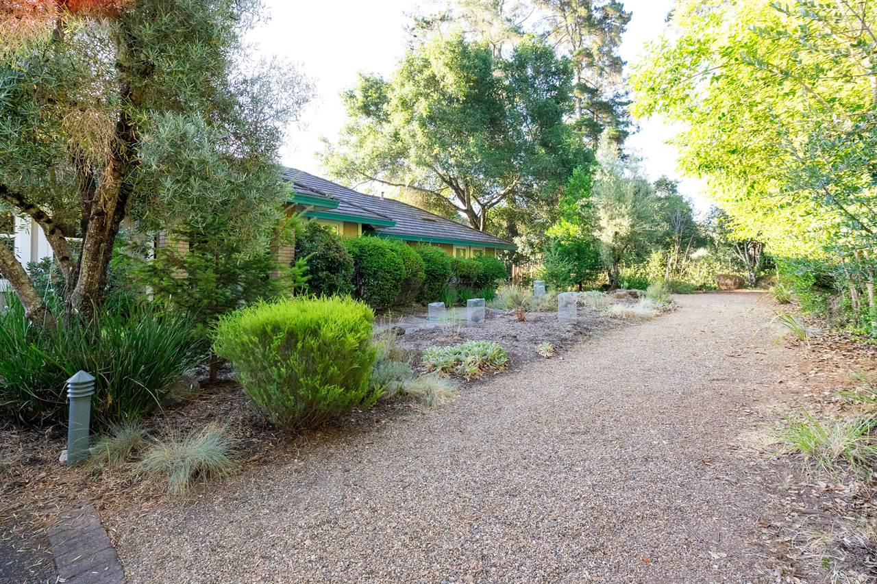 1700 Manzanita Avenue, Santa Rosa, CA 95404