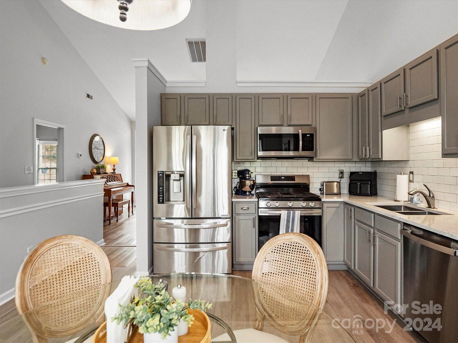 108 Arbridge Court, Mount Holly, NC 28120