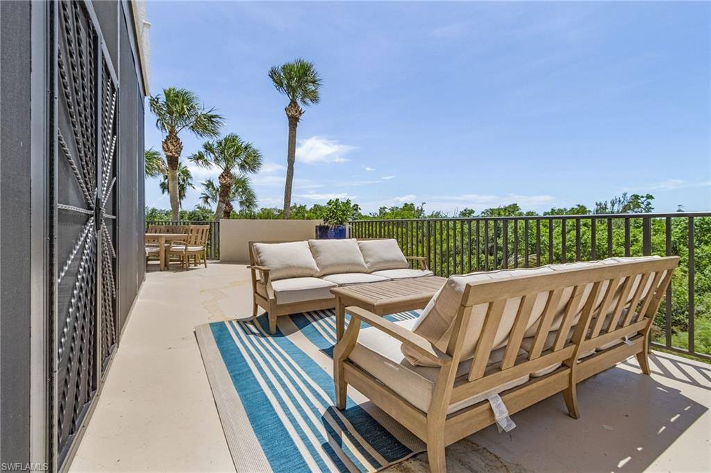 6001 Pelican Bay Blvd, #102, Naples, FL 34108