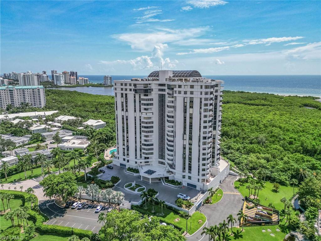 6001 Pelican Bay Blvd, #102, Naples, FL 34108