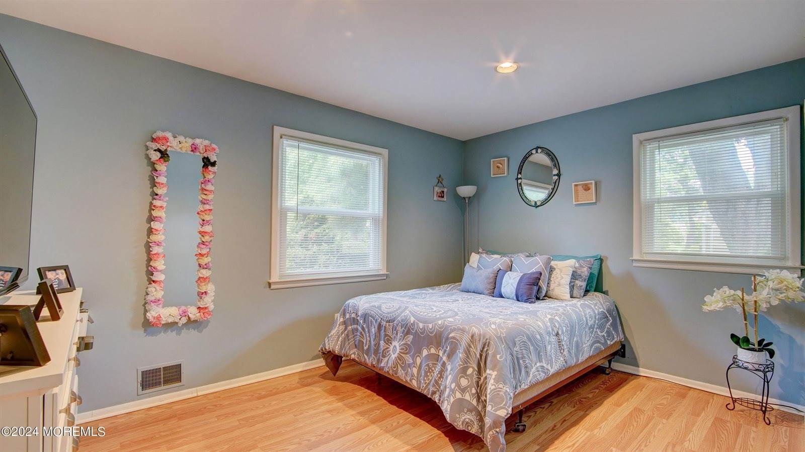 125 Sunnybrook Drive, Freehold, NJ 07728