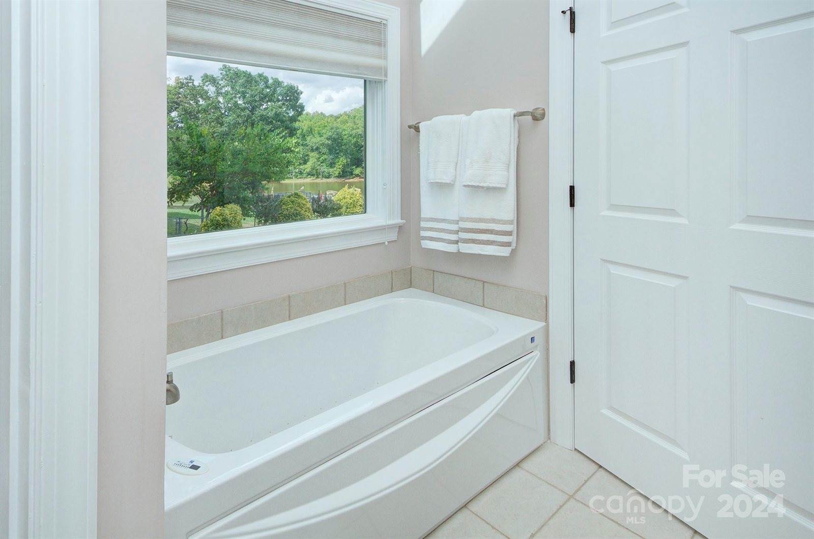 161 Abbotts Court, Lexington, NC 28292