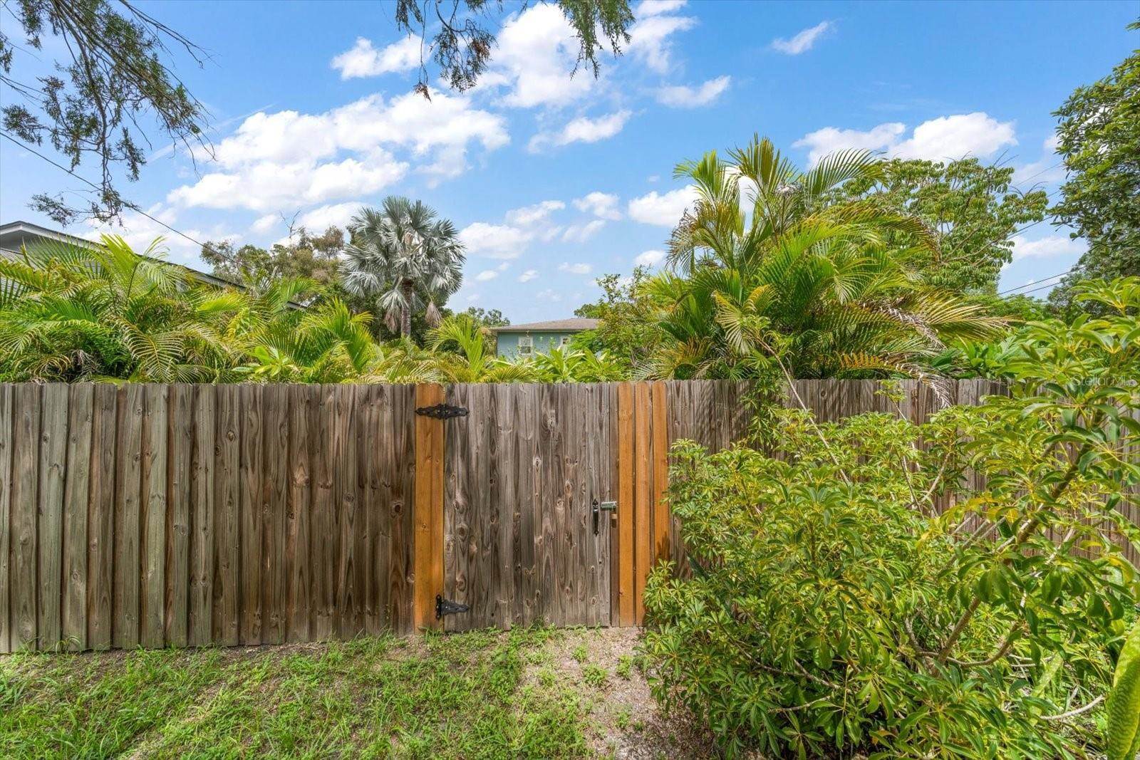 5891 64TH Street North, Saint Petersburg, FL 33709