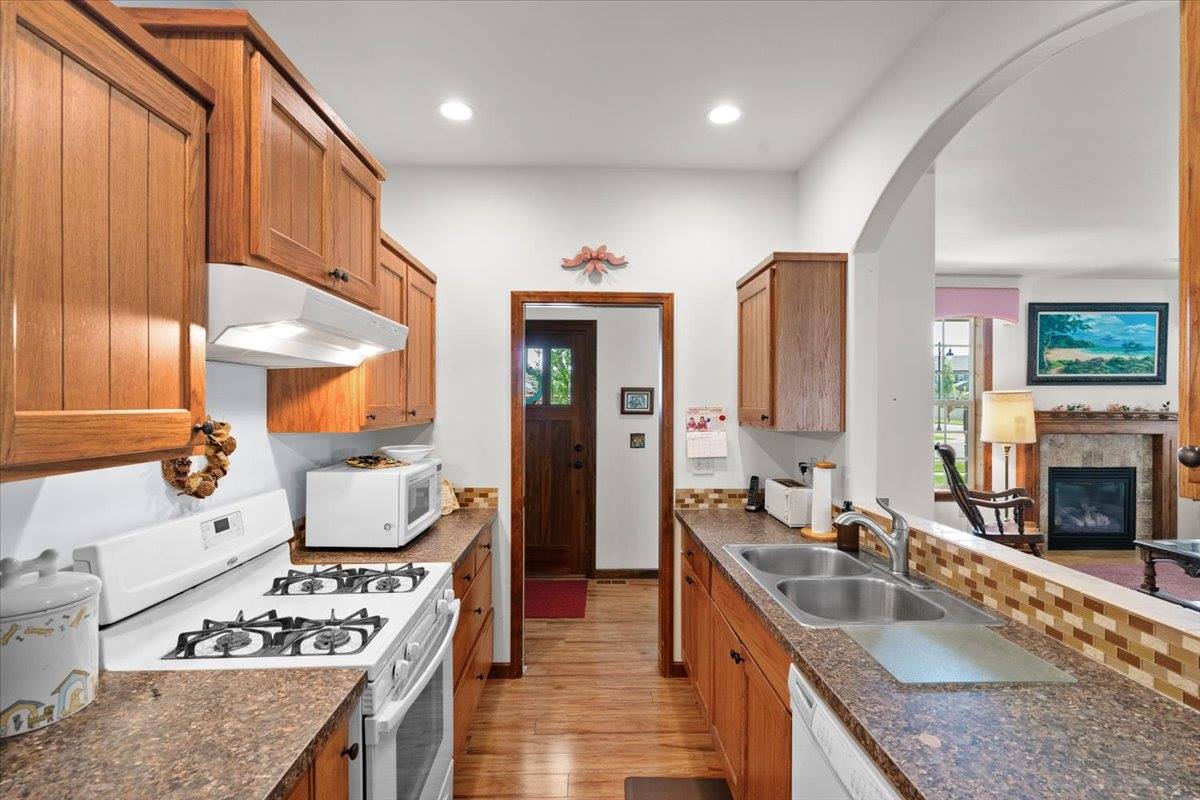 2927 North Durrow Loop, Post Falls, ID 83854