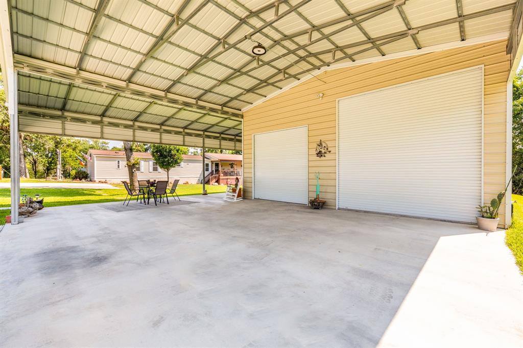 571 Lake Shore Drive, Trinity, TX 75862