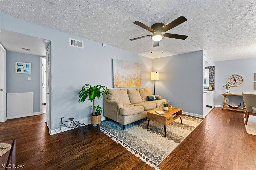 227 South Bon Air Avenue, Youngstown, OH 44509