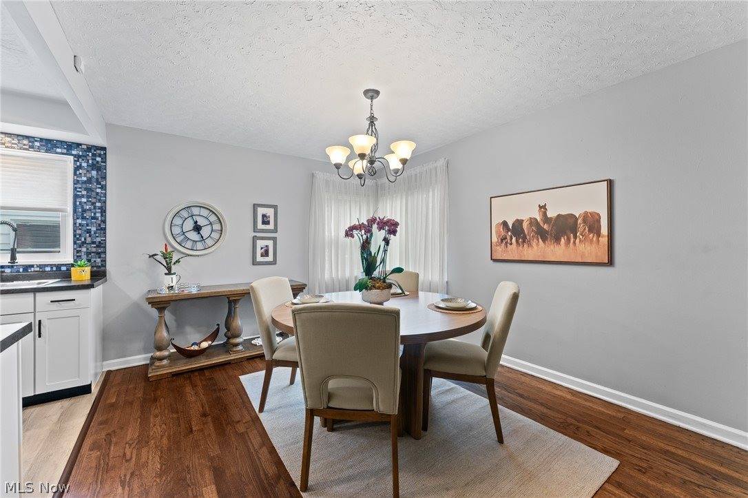 227 South Bon Air Avenue, Youngstown, OH 44509