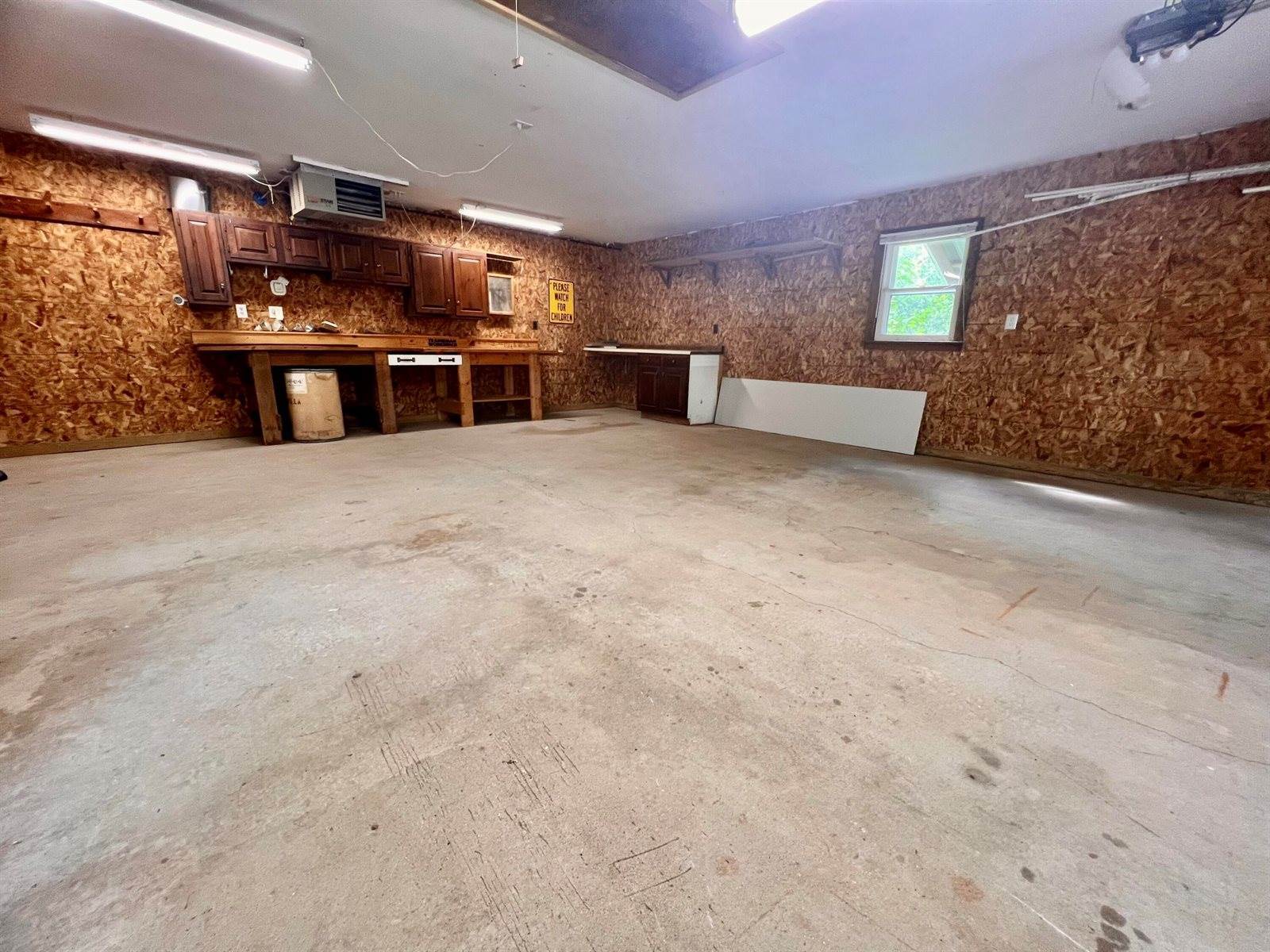 57 Goose Cove Road, Trenton, ME 04605