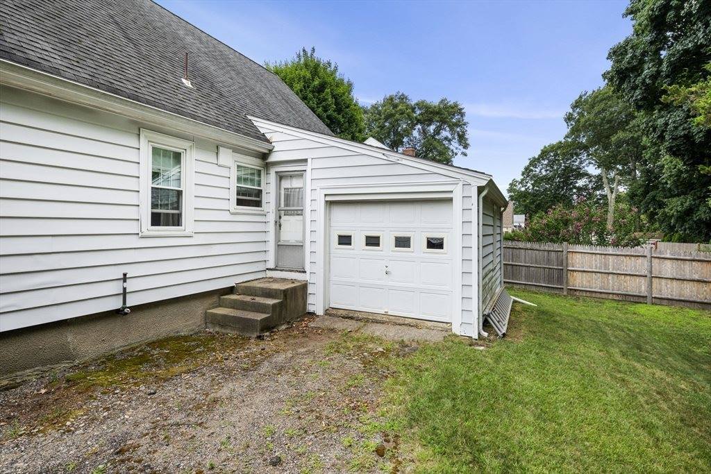 277 Vernon St, Norwood, MA 02062