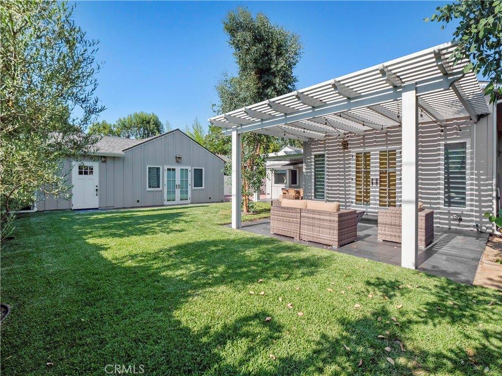 4943 Mammoth Avenue, Sherman Oaks, CA 91423