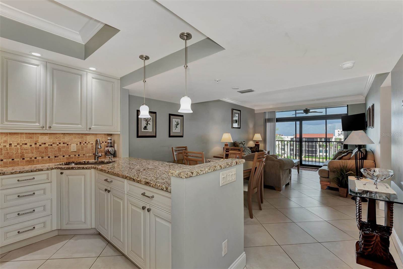 1945 Gulf of Mexico Drive, #M2-414, Longboat Key, FL 34228