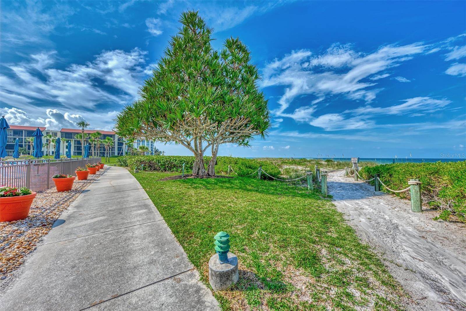 1945 Gulf of Mexico Drive, #M2-414, Longboat Key, FL 34228