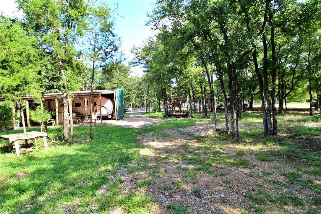 250 Lake Avenue, Elm Mott, TX 76640