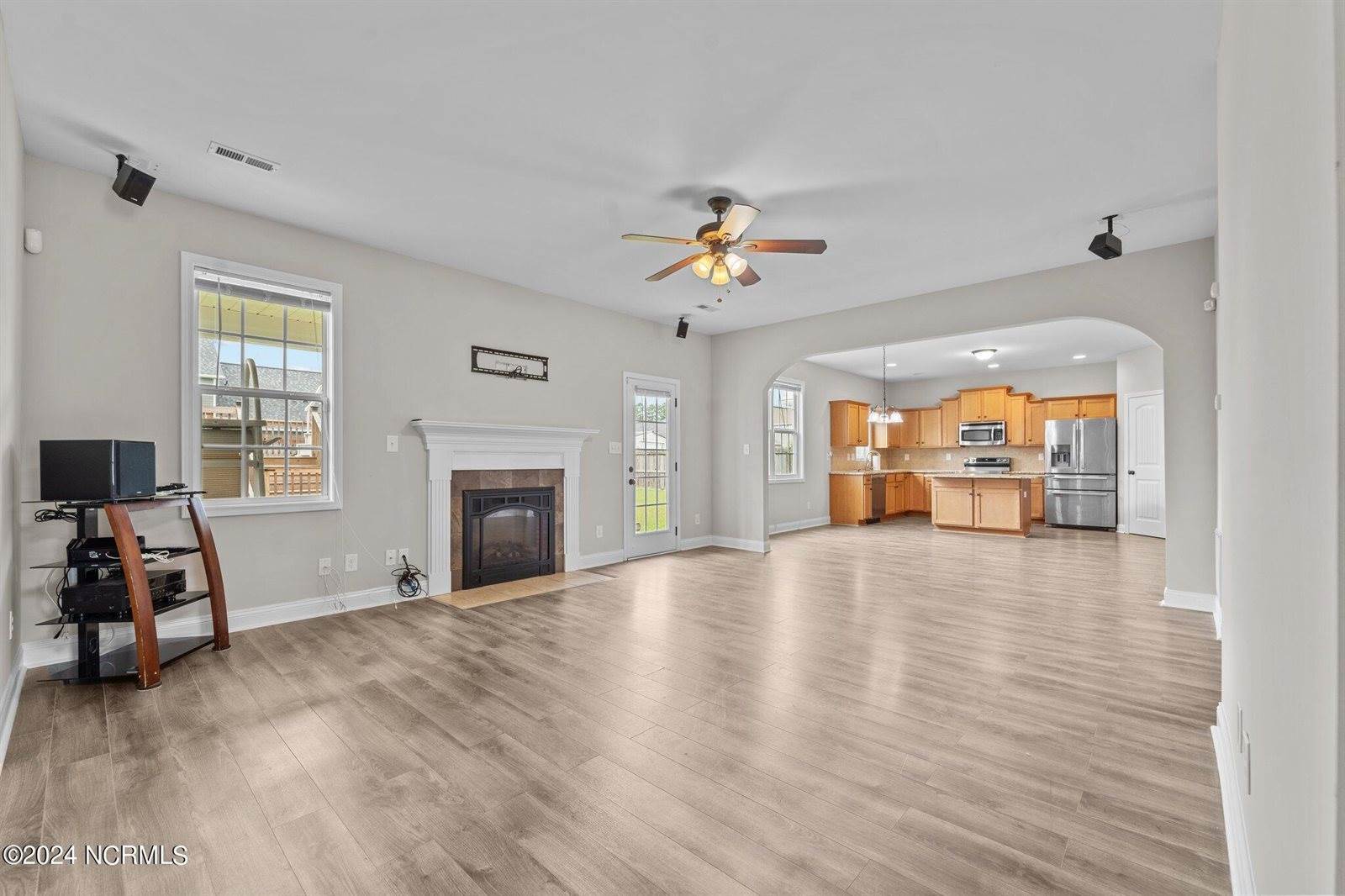 221 Fountain Grove Drive, Raeford, NC 28376