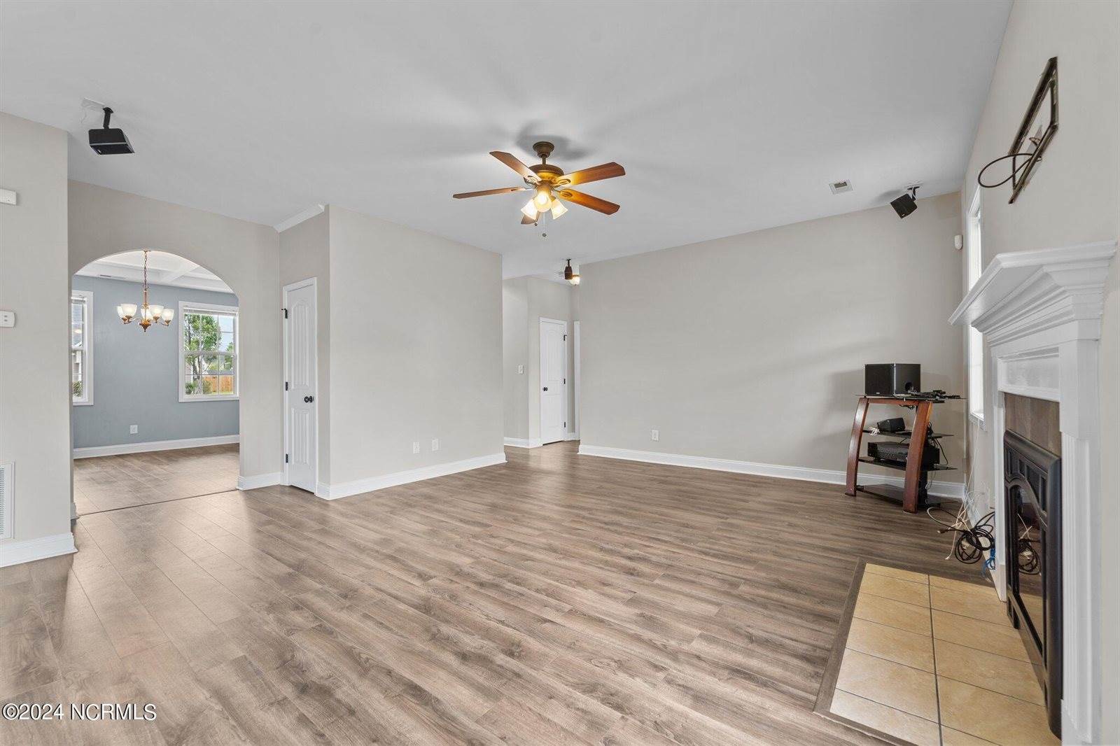 221 Fountain Grove Drive, Raeford, NC 28376