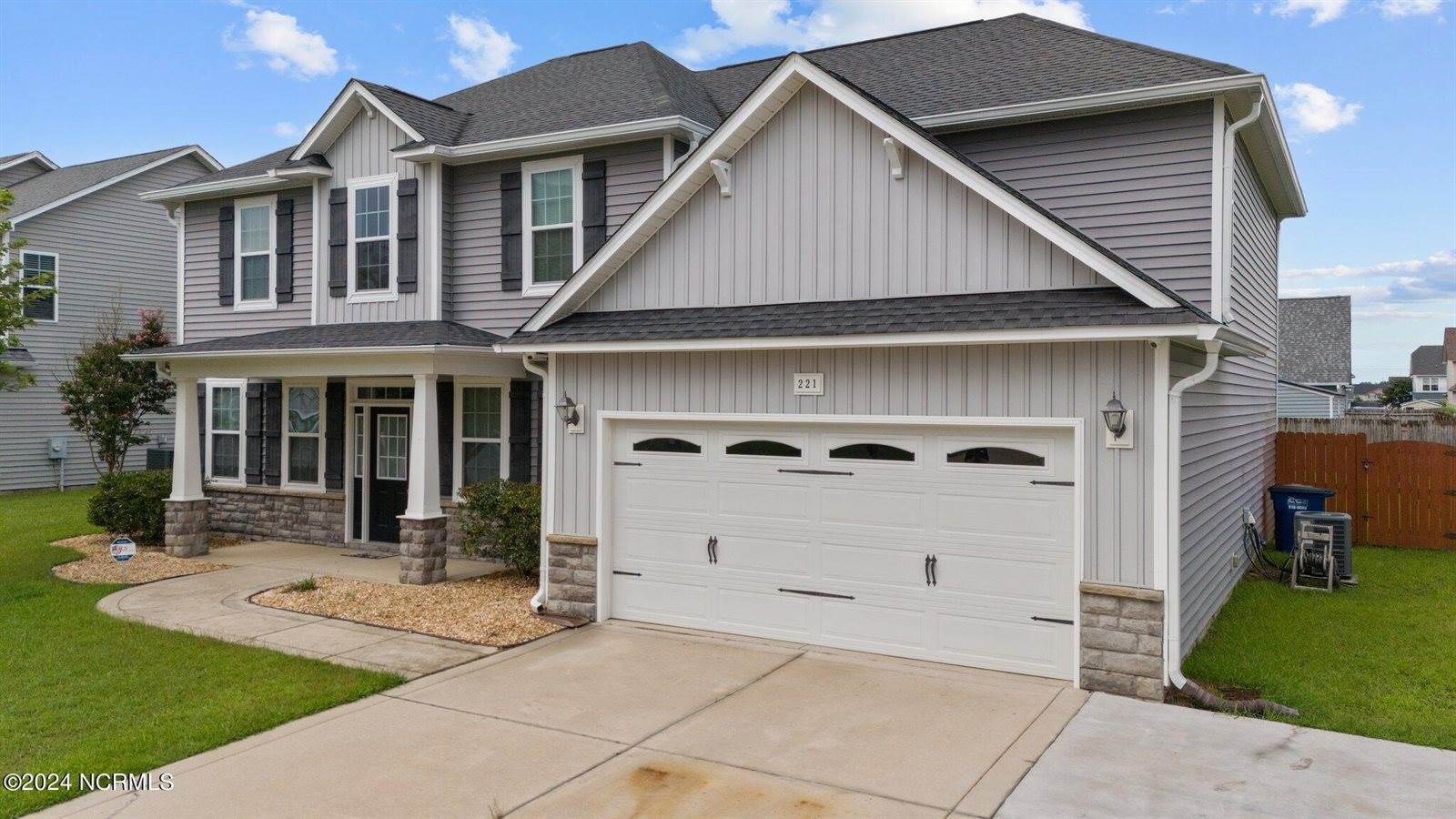 221 Fountain Grove Drive, Raeford, NC 28376