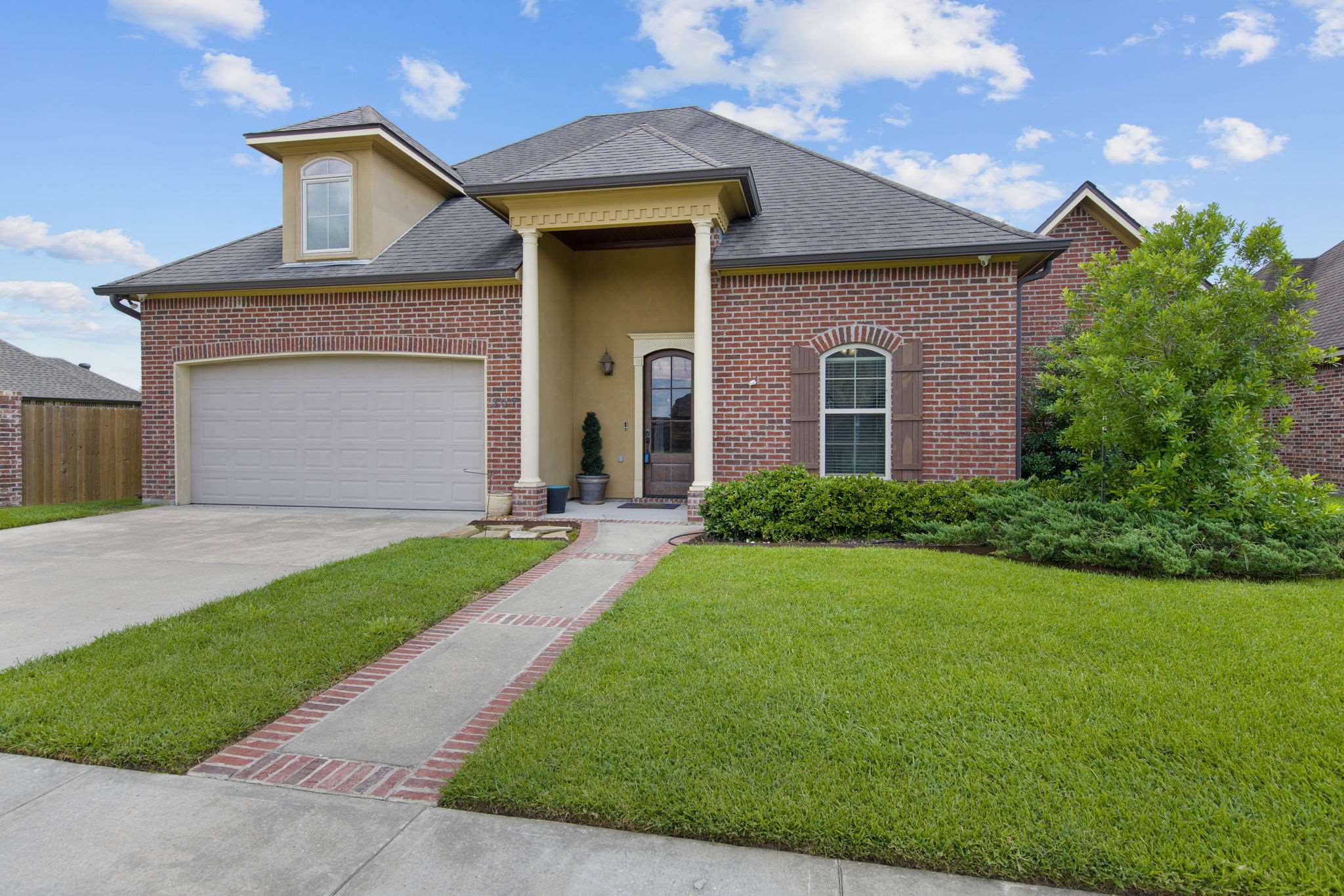 307 Arrowwood, Youngsville, LA 70592