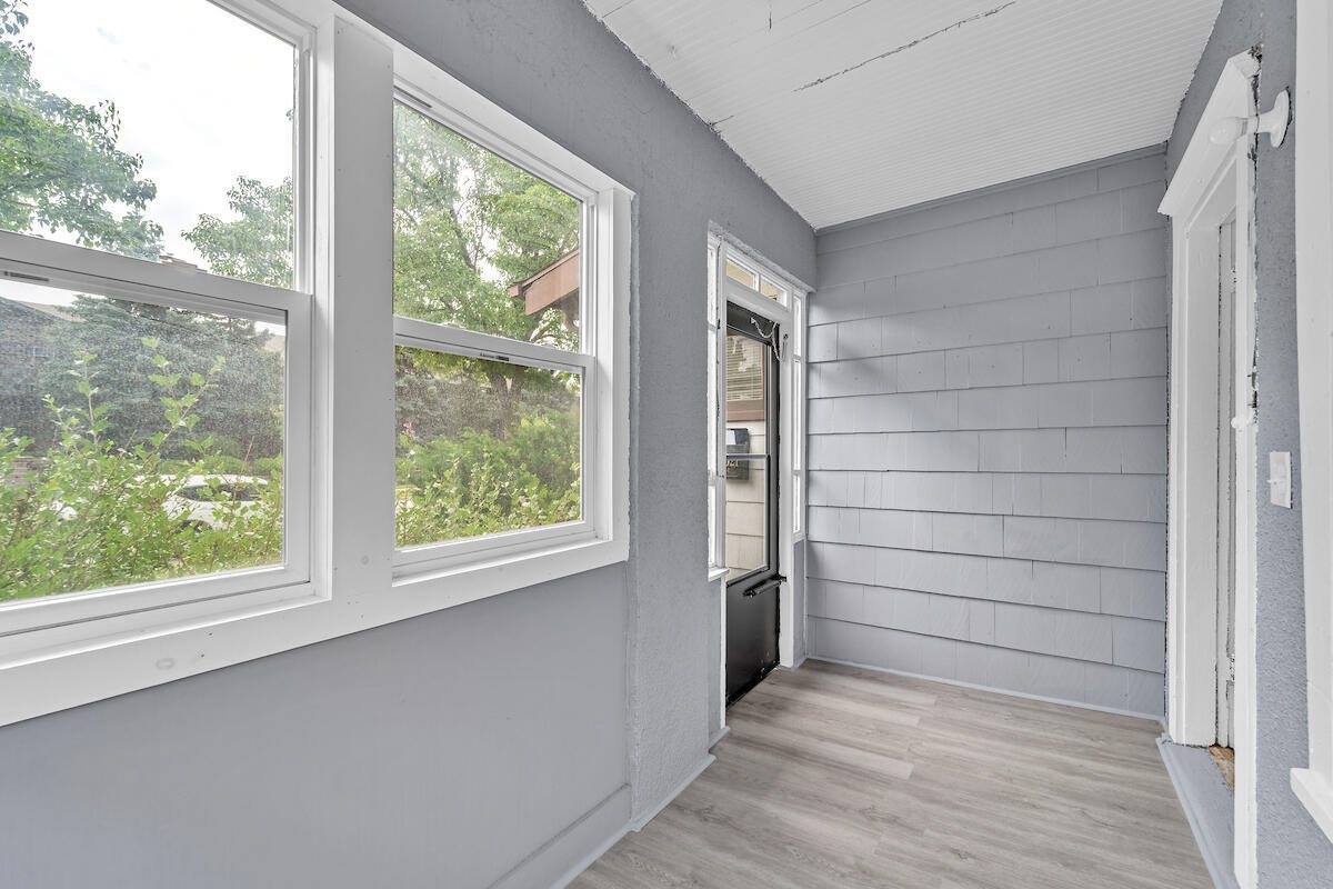 1621 South 76th St, West Allis, WI 53214