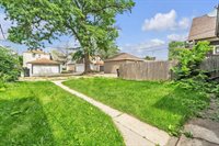 1621 South 76th St, West Allis, WI 53214