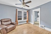 1621 South 76th St, West Allis, WI 53214