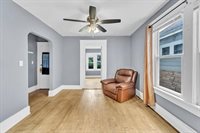 1621 South 76th St, West Allis, WI 53214