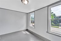 1621 South 76th St, West Allis, WI 53214