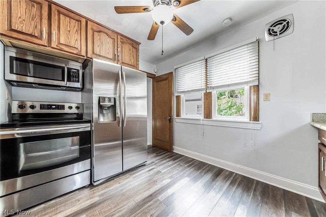 7911 Chesterfield Avenue, Cleveland, OH 44129