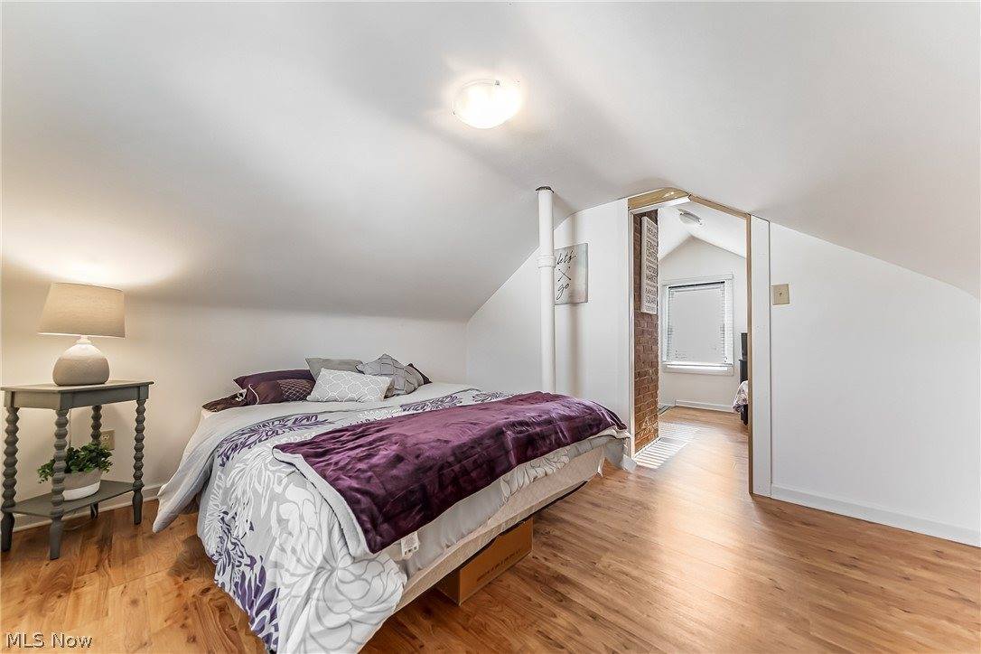 7911 Chesterfield Avenue, Cleveland, OH 44129