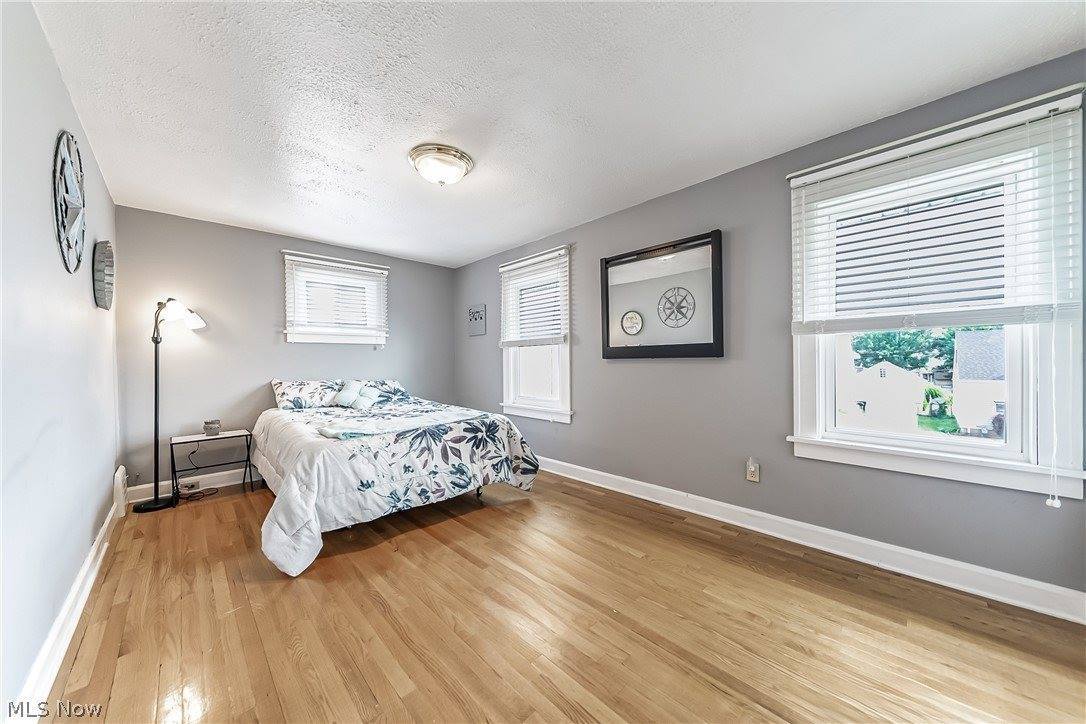 7911 Chesterfield Avenue, Cleveland, OH 44129