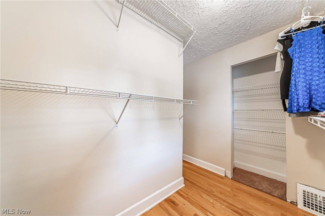 7911 Chesterfield Avenue, Cleveland, OH 44129