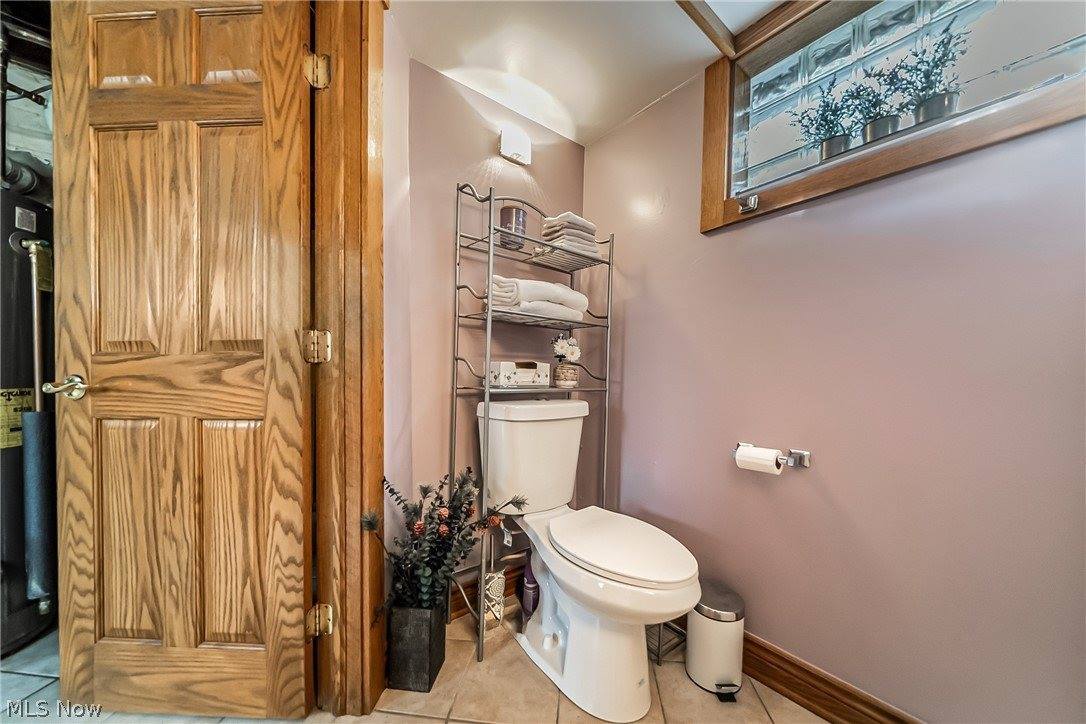 7911 Chesterfield Avenue, Cleveland, OH 44129