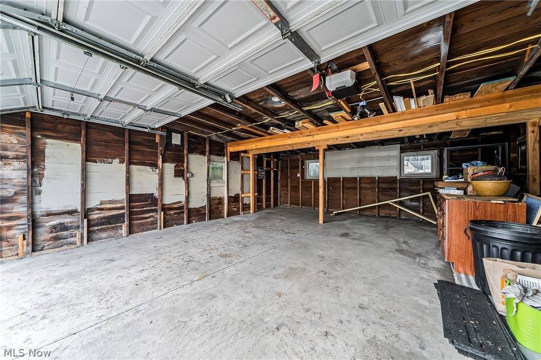 7911 Chesterfield Avenue, Cleveland, OH 44129