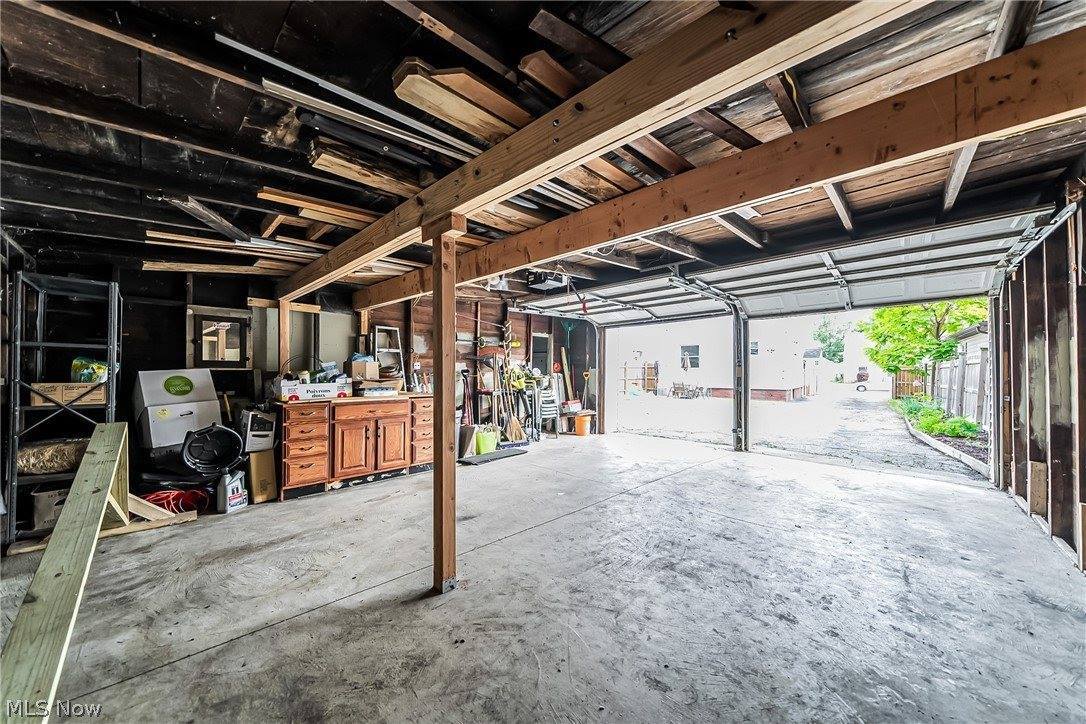 7911 Chesterfield Avenue, Cleveland, OH 44129