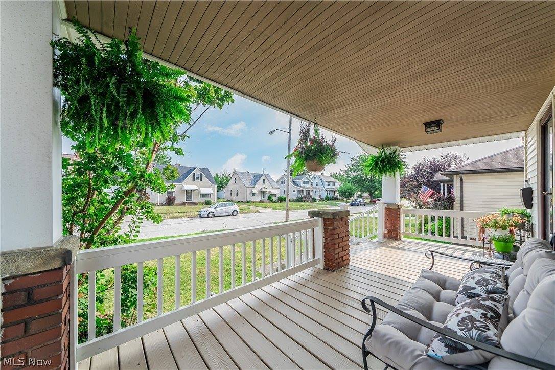 7911 Chesterfield Avenue, Cleveland, OH 44129